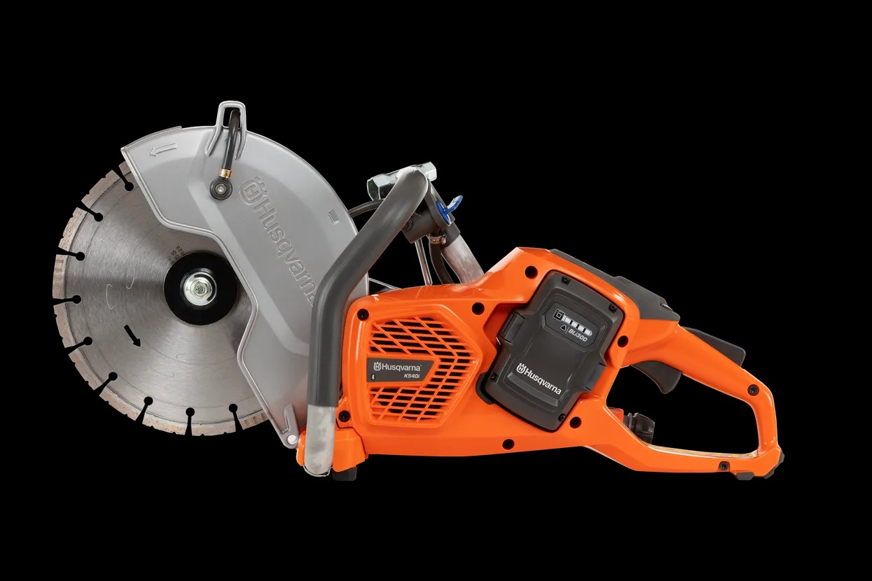 Rental store for CONCRETE SAW, 10  36v BATT POWER in Blue Springs MO